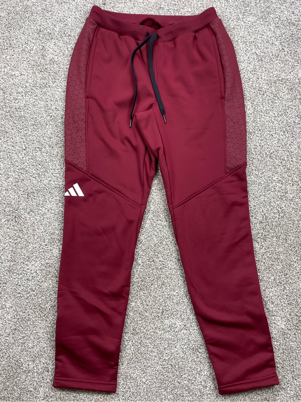 Adidas Aeroready joggers men’s zip at ankle NWT medium BVG07